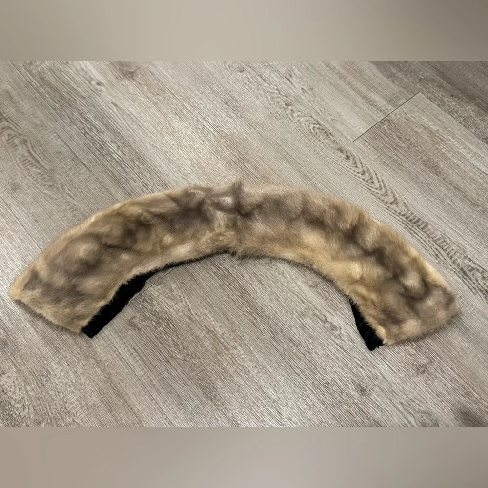 Vintage Mink Fur Beige Collar - 23